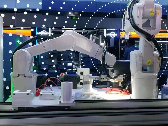 5G+AR賦能自動數控切割設備 開啟工業制造新篇章